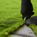 Instalación césped artificial para uso recreativo, para mascotas y para el uso en piscinas.